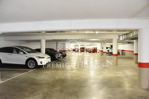 Wohnung 214 m² in Gavà