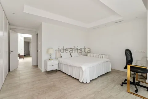Haus 350 m² in Marbella