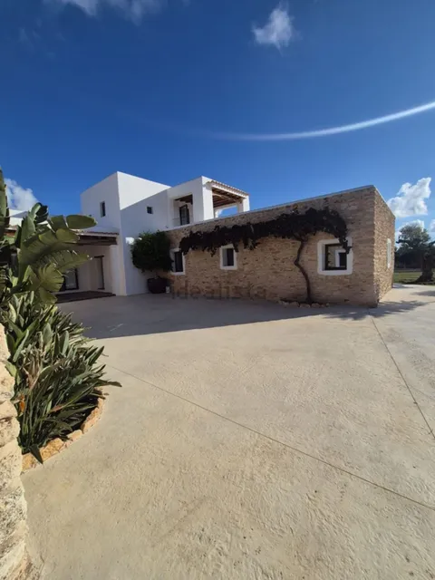Haus 400 m² in Santa Eulària des Riu