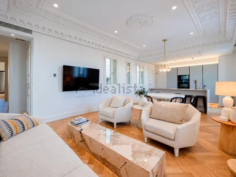 Flat 130 m² in Madrid (3/40)
