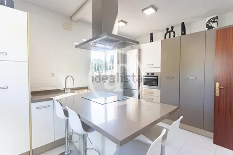 Haus 186 m² in Sant Cugat del Vallès