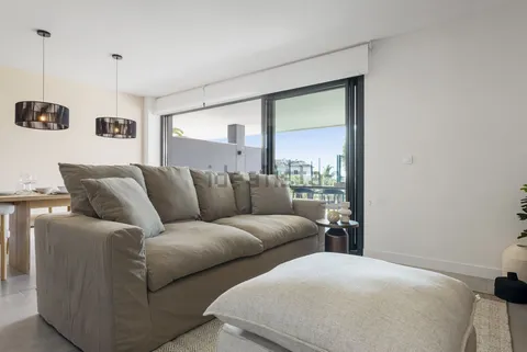 Appartamento 214 m² a Estepona