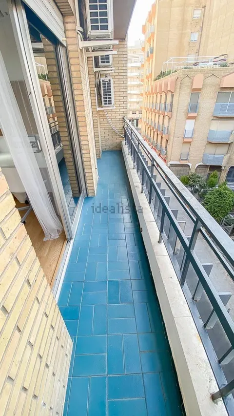 Room for rent, Seville
