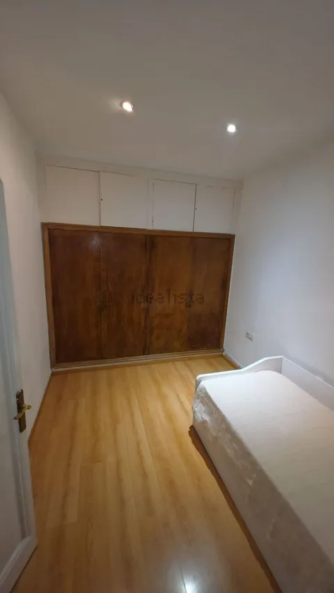 Habitació de lloguer, Sant Boi de Llobregat (2/6)