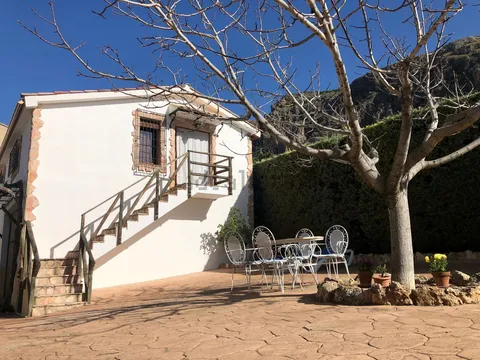 Casa de 65 m² a Huesa