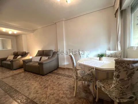 Casa de 100 m² a Oriola