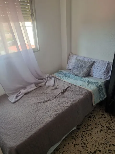 Habitació de lloguer, Alacant (2/5)