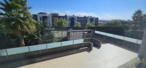 Flat 77 m² in Santander
