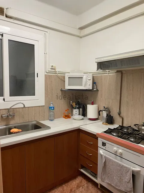 Habitación en alquiler, Barcelona (4/6)