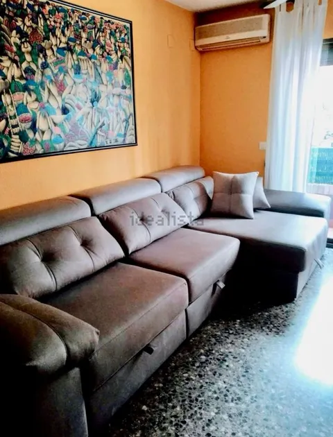 Habitació de lloguer, Torrent (2/5)