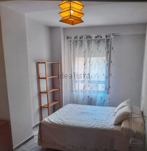 Chambre à louer, Cáceres