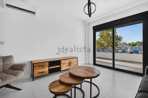 Pis de 104 m² a Sant Miquel de les Salines (2/9)
