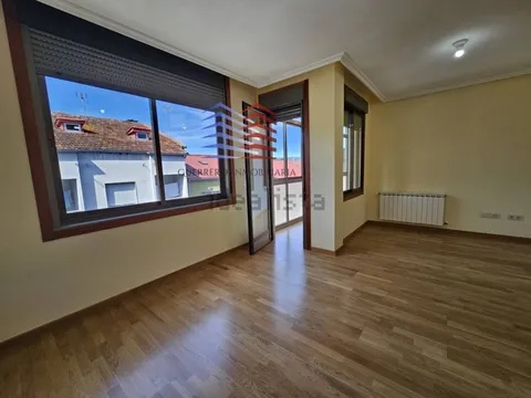 Pis de 147 m² a Ourense