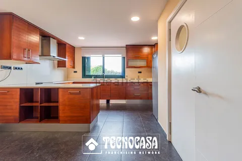Будинок 471 м² у Sant Cugat del Vallès