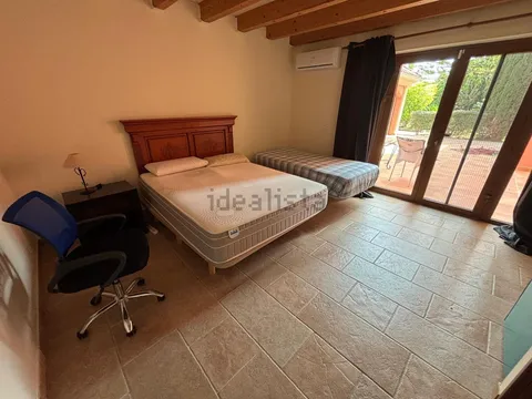Haus 400 m² in Estepona