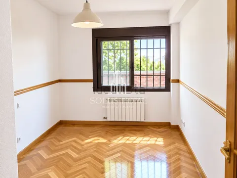 Wohnung 118 m² in Madrid