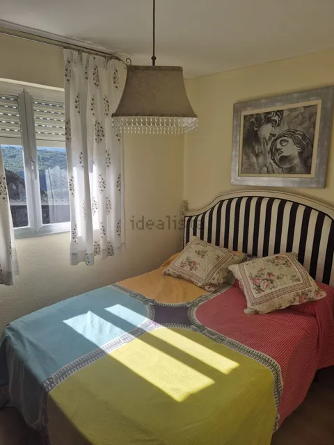 Casa de 140 m² a Viana do Bolo