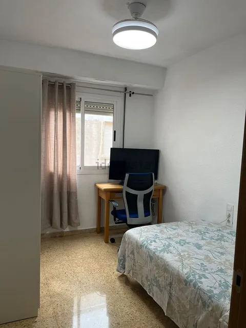 Stanza in affitto, Paterna (2/4)