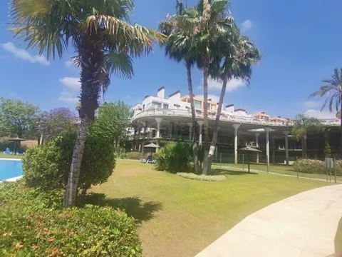 Flat 71 m² in Benahavís