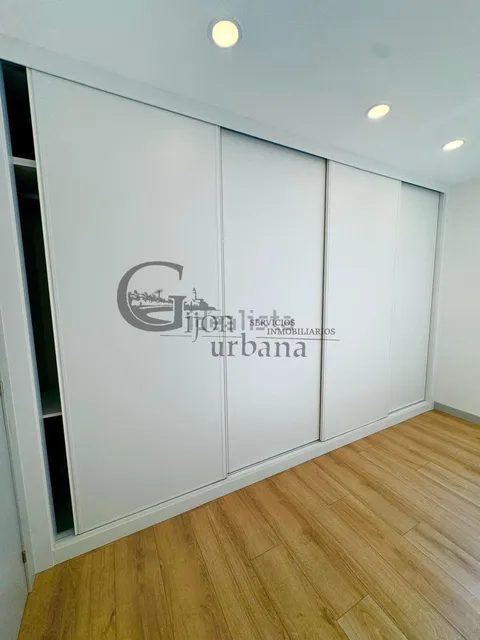 Pis de 105 m² a Gijón