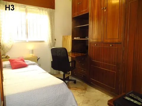 Room for rent, Seville