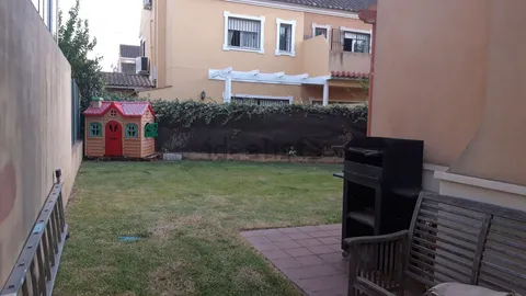 Habitació de lloguer, Espartinas