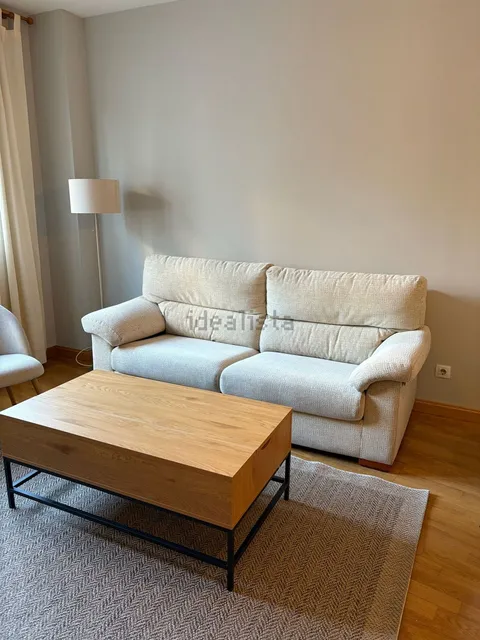 Flat 60 m² in Burgos (2/13)