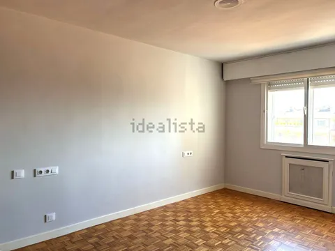 Pis de 230 m² a Oviedo
