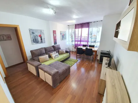 Chambre à louer, Castelló d'Empúries
