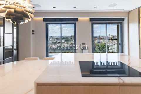 Wohnung 246 m² in Valencia
