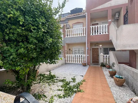 Pis de 75 m² a Oriola