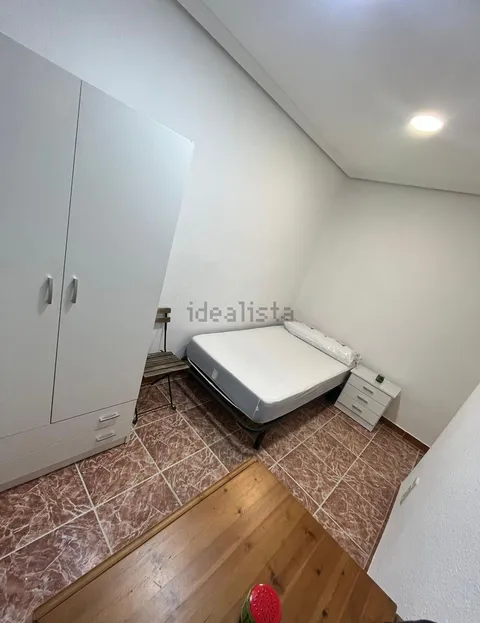 Room for rent, Madrid