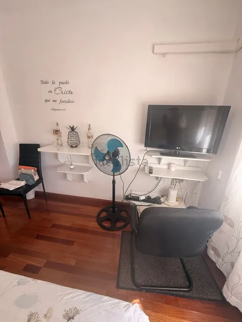 Habitació de lloguer, Màlaga (2/8)