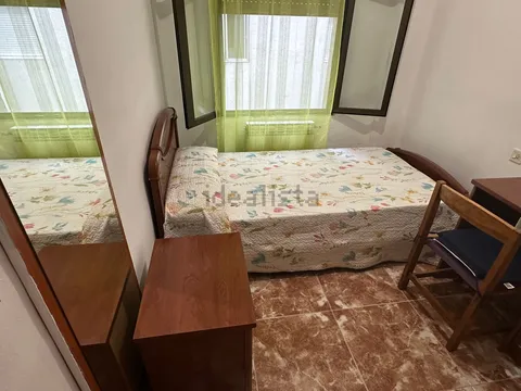 Room for rent, Salamanca (3/3)