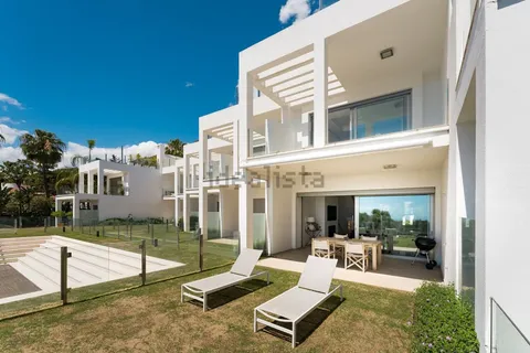 Haus 350 m² in Marbella