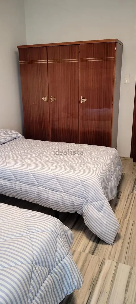 Pis de 200 m² a Loja