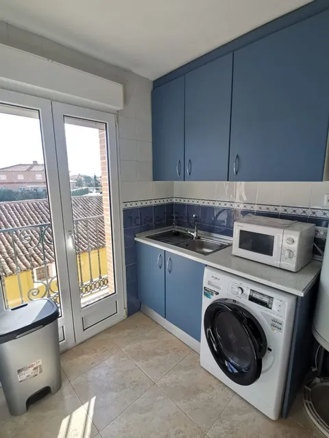 Habitació de lloguer, Carranque