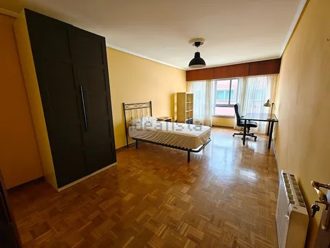 Кімната в оренду, A Coruña