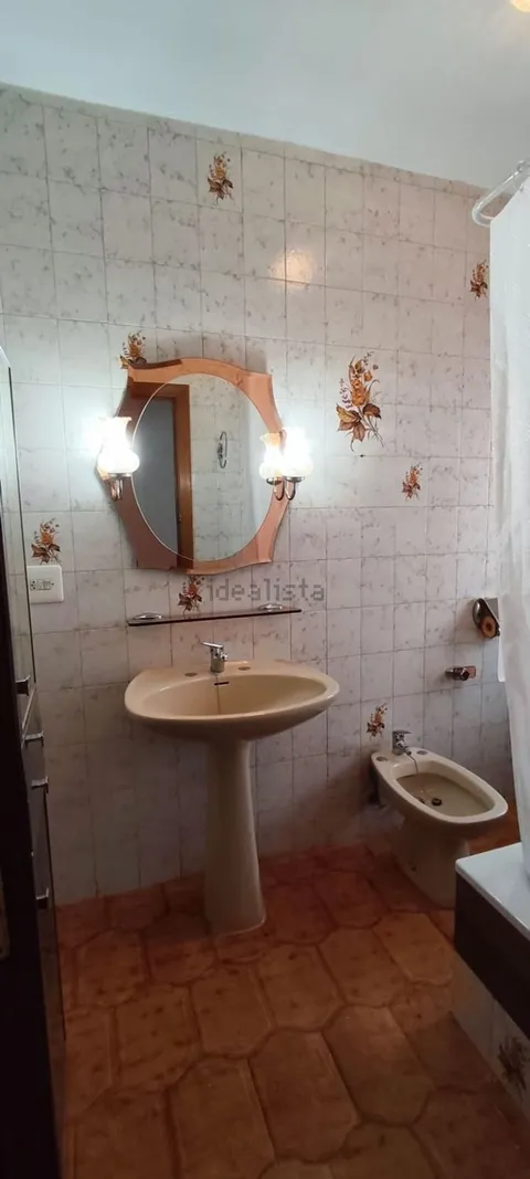 Flat 90 m² in Baeza