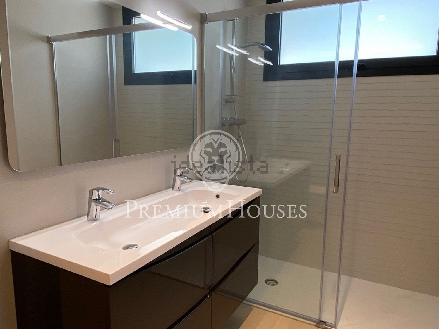 Wohnung 214 m² in Gavà