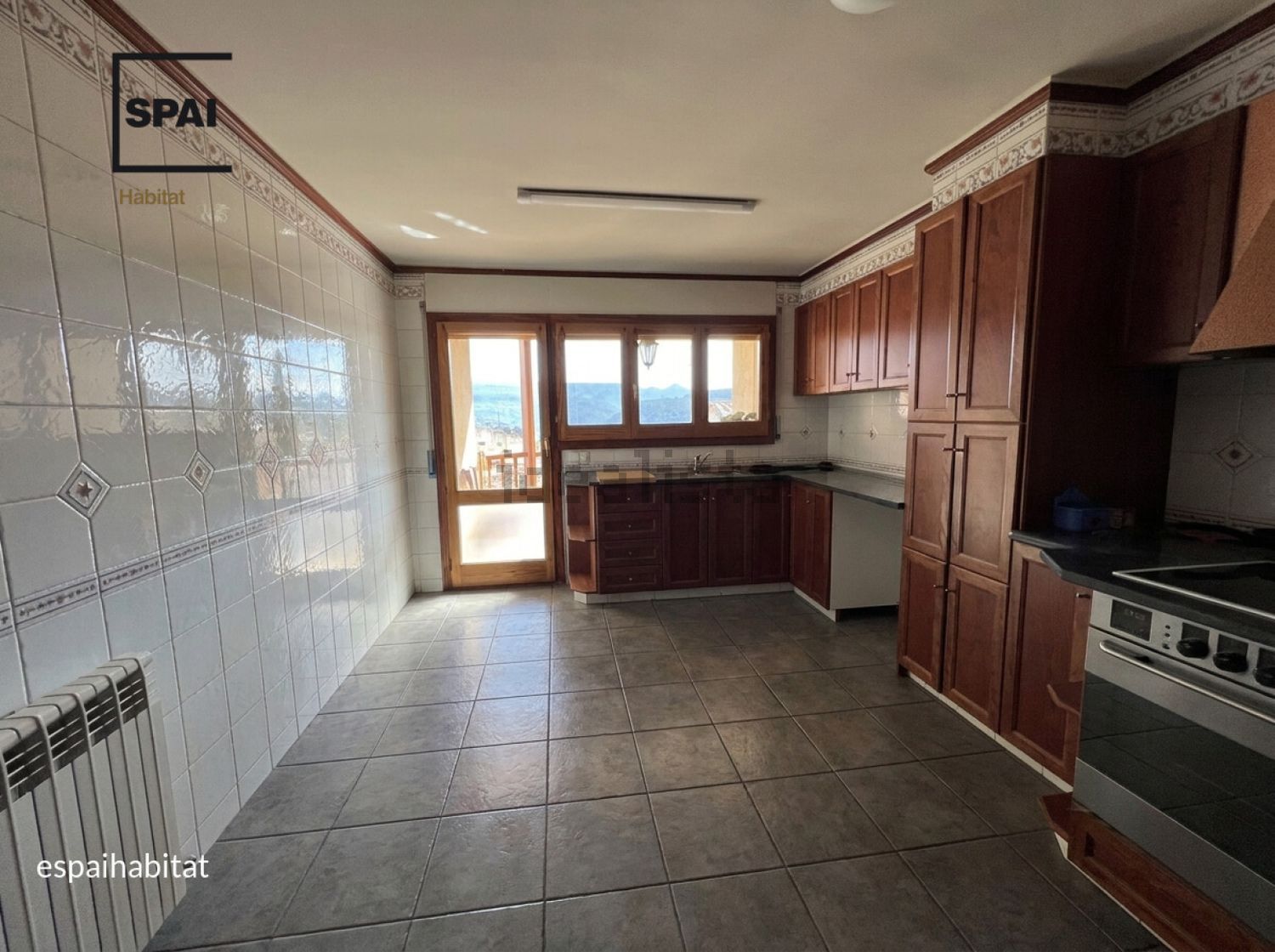 Flat 110 m² in Centelles
