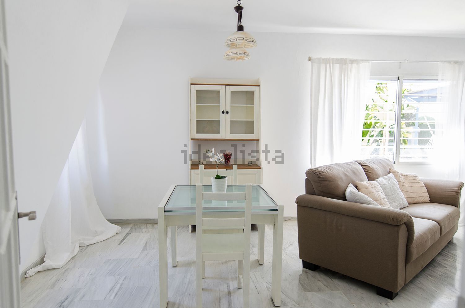 Habitació de lloguer, Espartinas