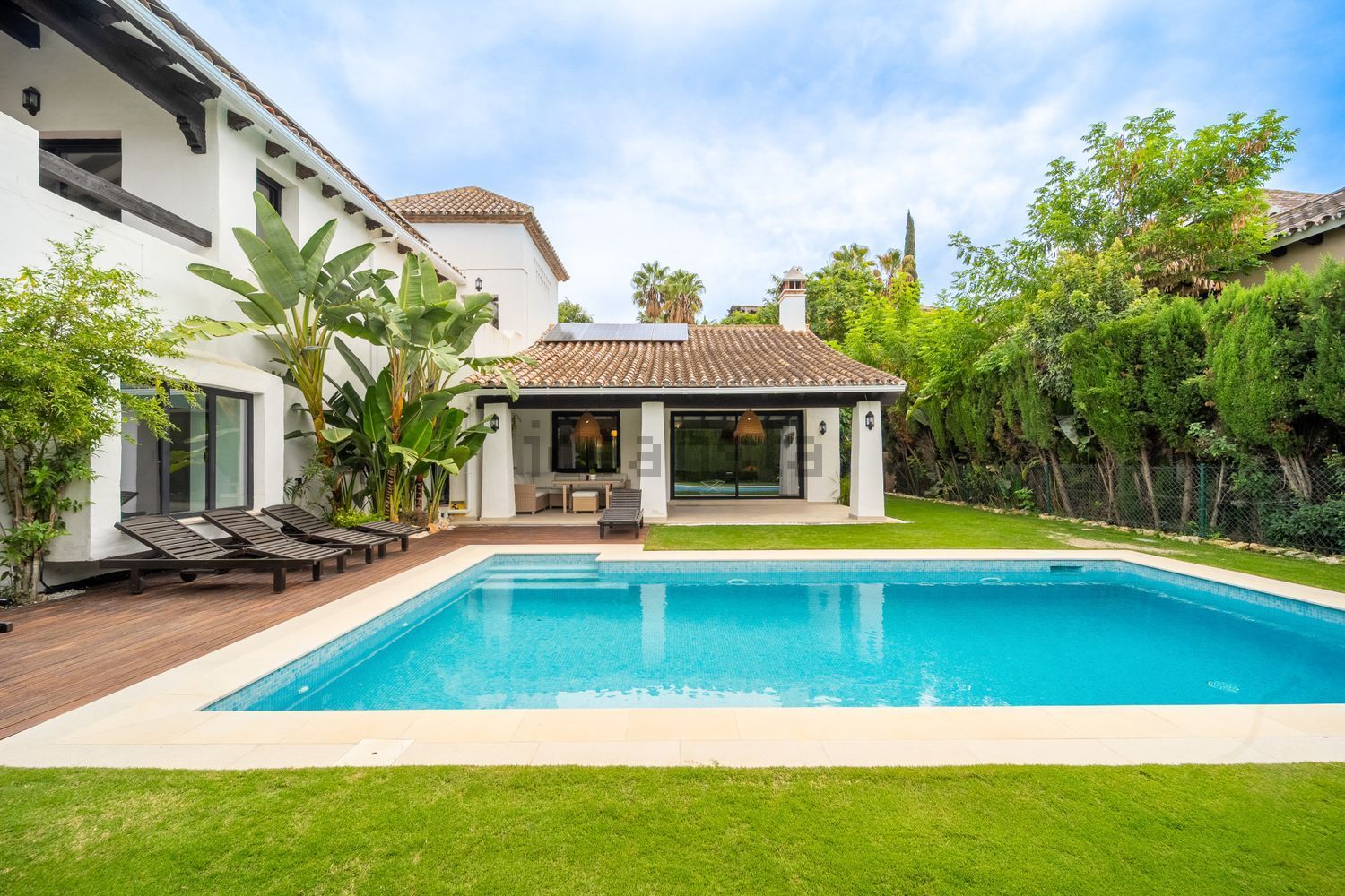 Casa 411 m² a Estepona