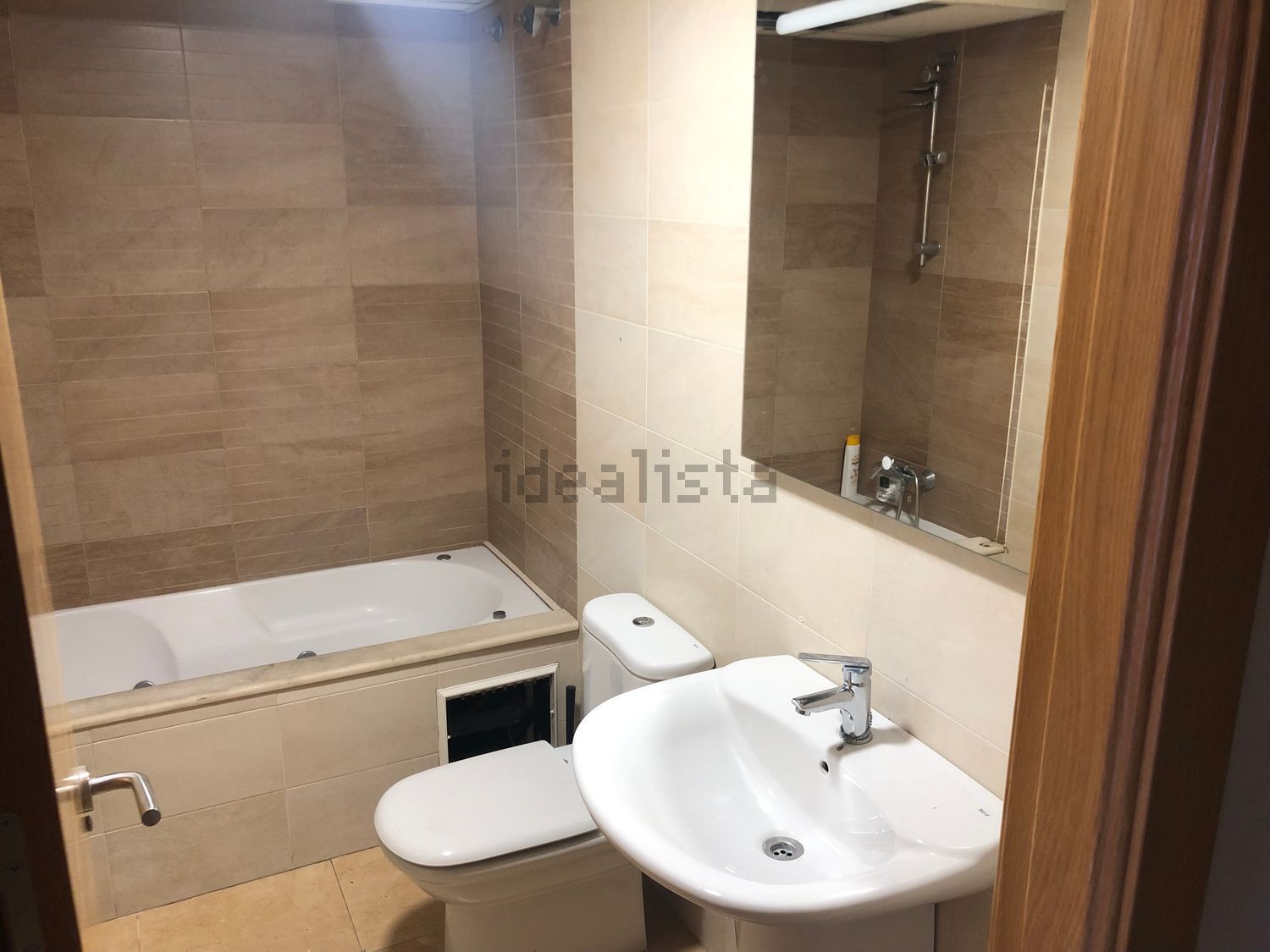 Pis de 65 m² a Almansa