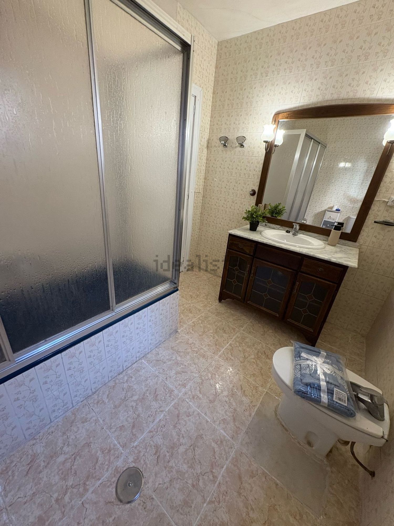 Habitación 103 m², Linares