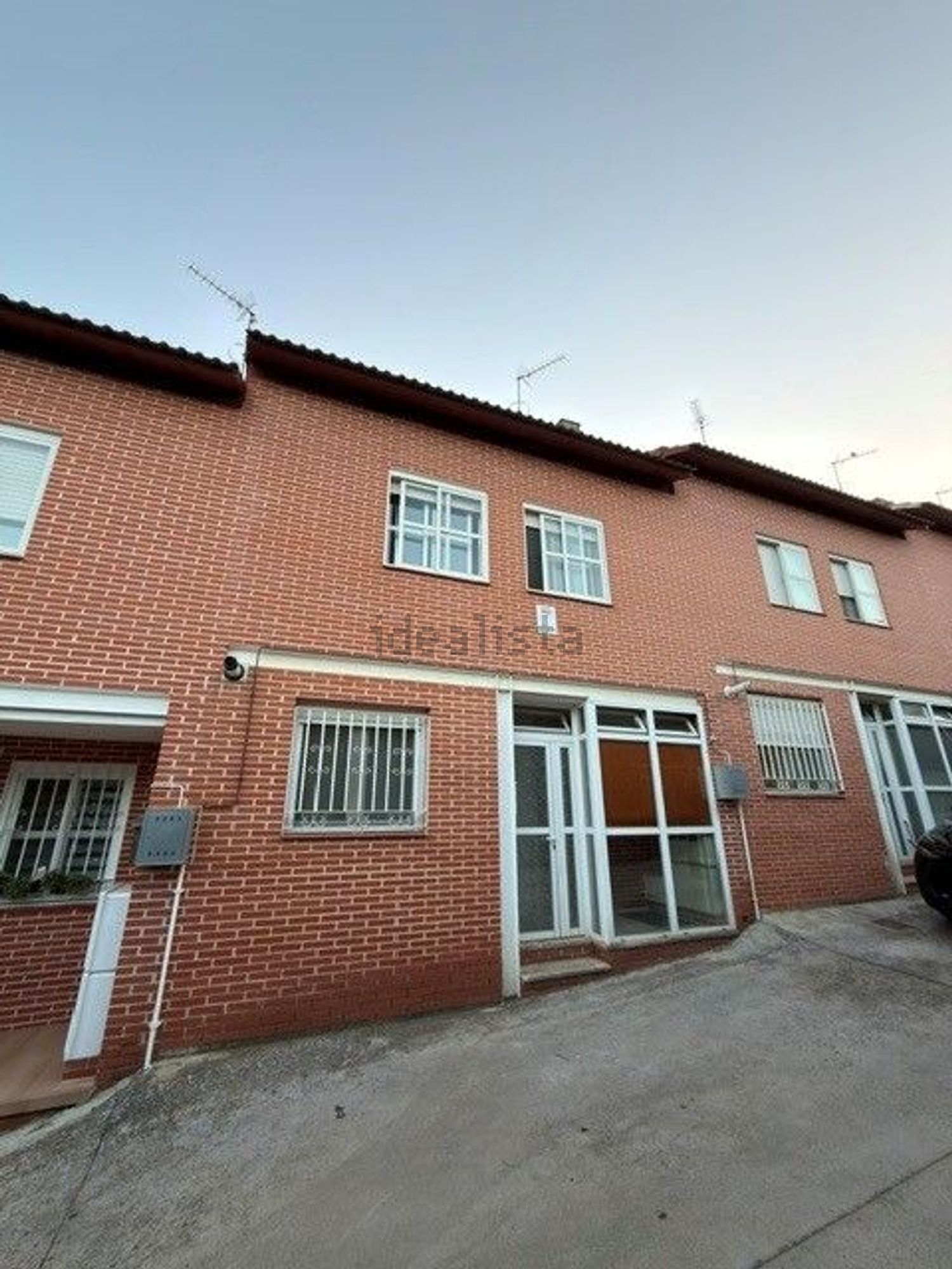 Casa de 210 m² en Cabanillas del Campo