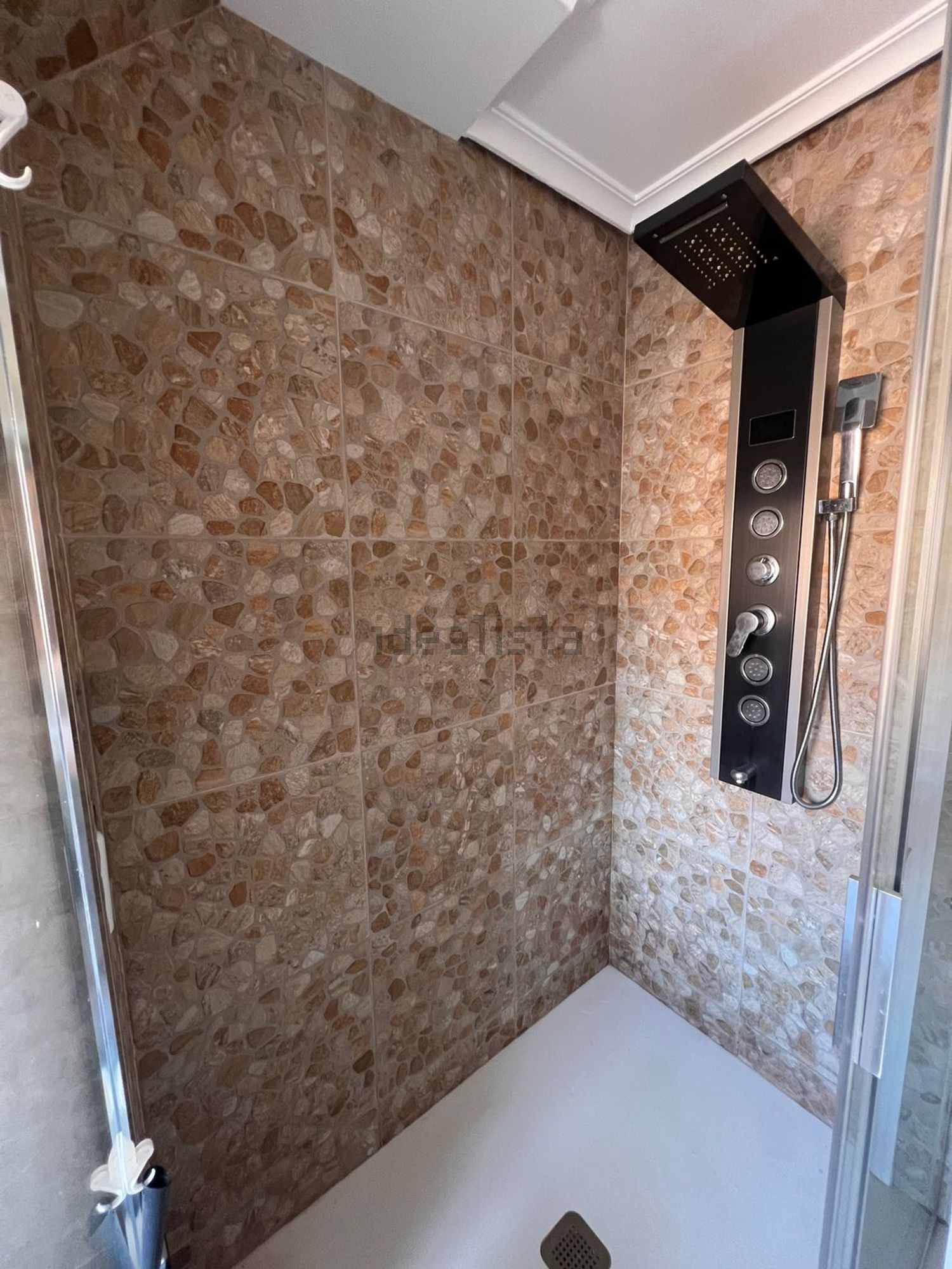 Wohnung 98 m² in Madrid