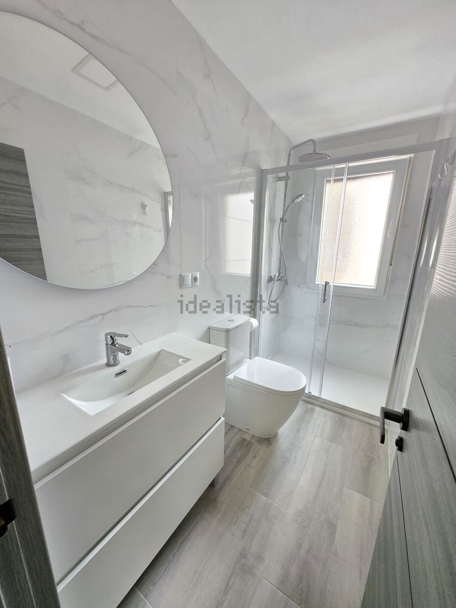 Chambre à louer, Gijón / Xixón