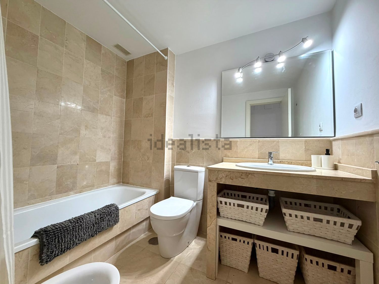Piso de 70 m² en Sevilla