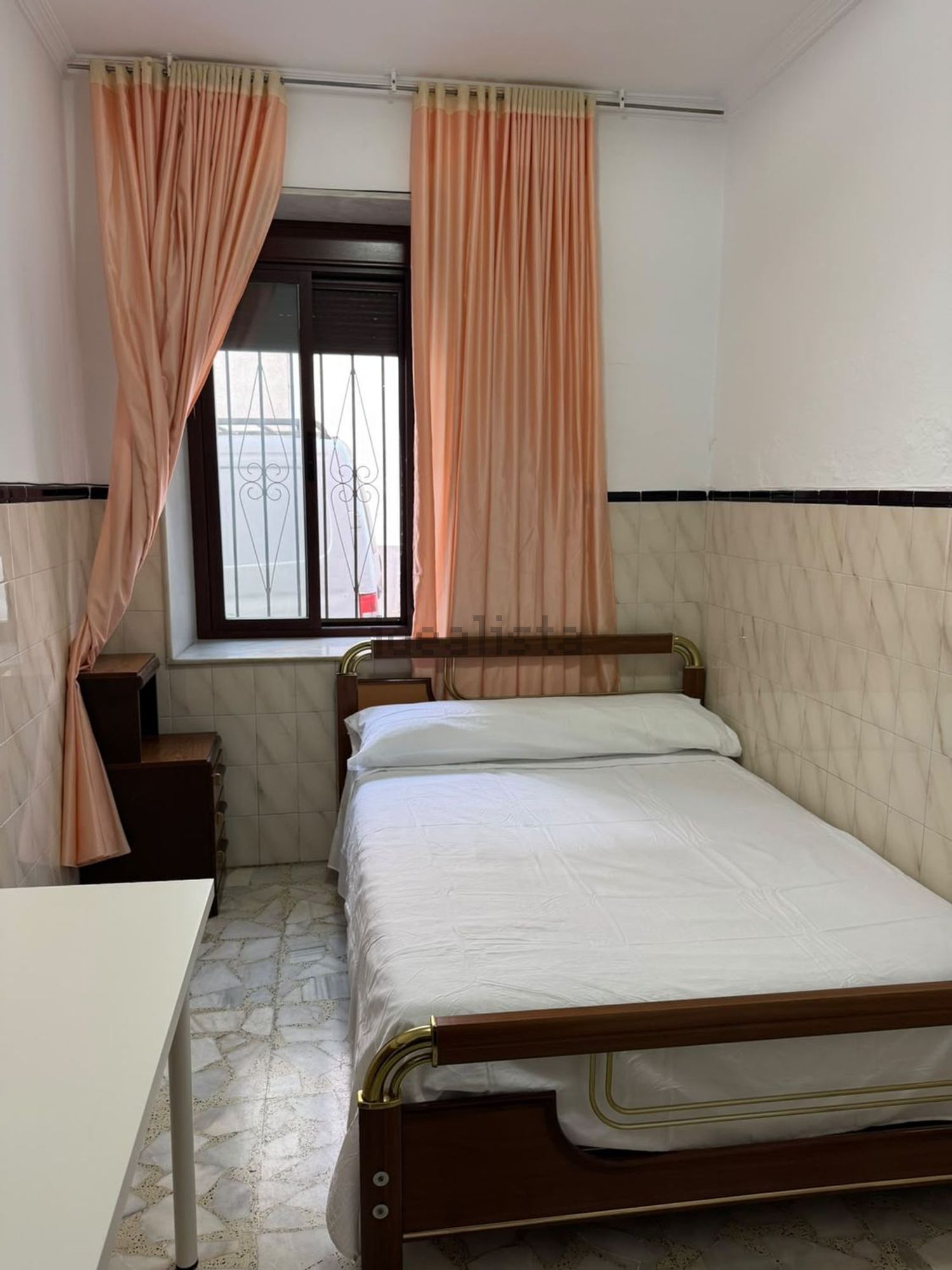 Habitació de lloguer, Belmez